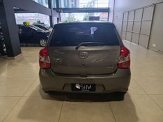 Toyota Etios Hb Xs 1.5 2017/2018 SIM VEÍCULOS PORTO ALEGRE / Carros no Vale