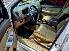 TOYOTA HILUX 2.7 SR 4X2 CD 16V 2013/2013 HUBNER MULTIMARCAS FARROUPILHA / Carros no Vale