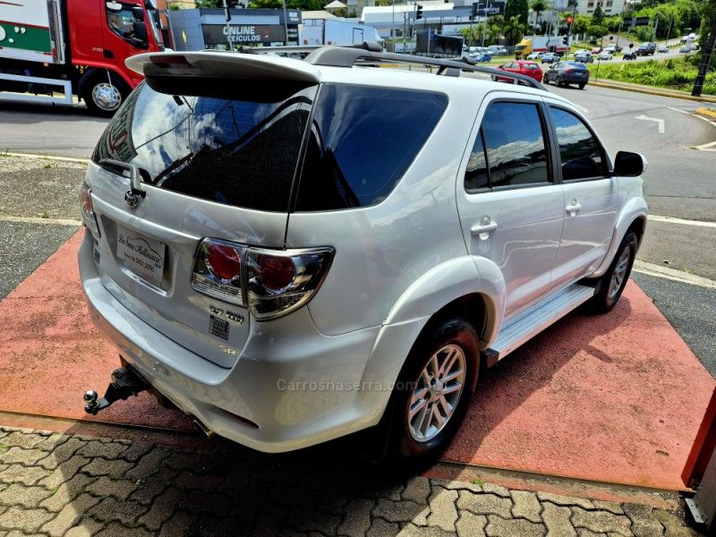 TOYOTA HILUX 2.7 SR 4X2 CD 16V 2013/2013 HUBNER MULTIMARCAS FARROUPILHA / Carros no Vale TOYOTA HILUX 2.7 SR 4X2 CD 16V 2013/2013 HUBNER MULTIMARCAS FARROUPILHA / Carros no Vale