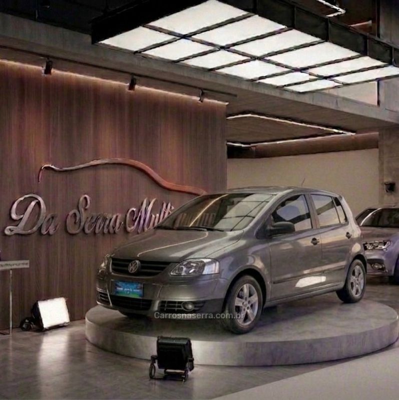 VOLKSWAGEN FOX 1.0 MI CITY 8V 2004/2004 HUBNER MULTIMARCAS FARROUPILHA / Carros no Vale