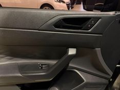 Volkswagen Polo Track 1.0 12v 2023/2023 SIM VEÍCULOS PORTO ALEGRE / Carros no Vale