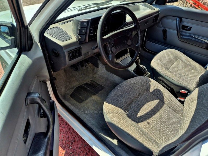 VOLKSWAGEN VOYAGE 1.8 GL 8V 1995/1995 HUBNER MULTIMARCAS FARROUPILHA / Carros no Vale VOLKSWAGEN VOYAGE 1.8 GL 8V 1995/1995 HUBNER MULTIMARCAS FARROUPILHA / Carros no Vale