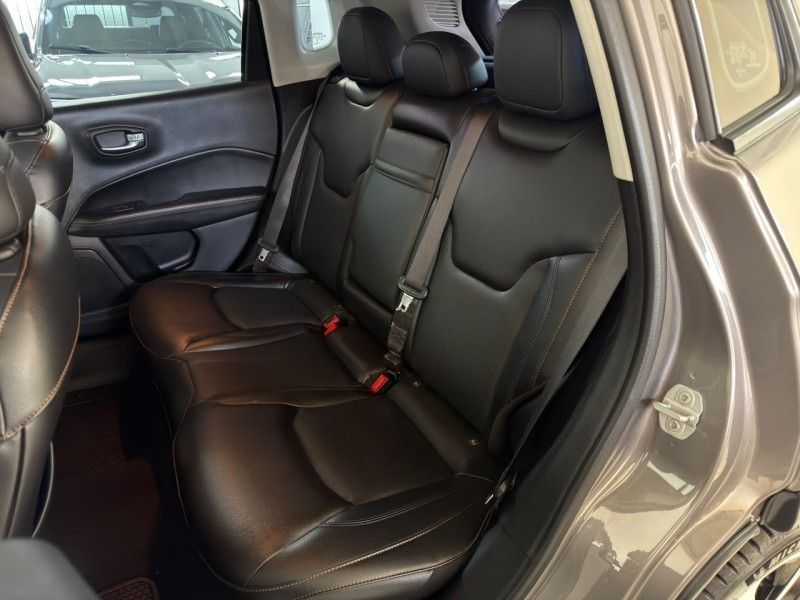JEEP COMPASS 2.0 16V LIMITED 4X4 2020/2021 SUL SERRA MOTORS CAXIAS DO SUL / Carros no Vale JEEP COMPASS 2.0 16V LIMITED 4X4 2020/2021 SUL SERRA MOTORS CAXIAS DO SUL / Carros no Vale