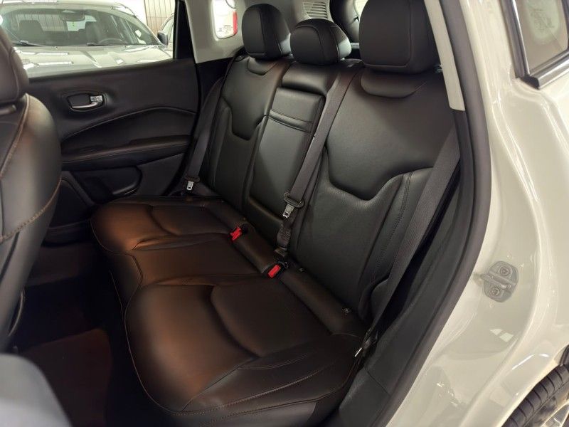 JEEP COMPASS 2.0 16V LONGITUDE 2018/2019 SUL SERRA MOTORS CAXIAS DO SUL / Carros no Vale JEEP COMPASS 2.0 16V LONGITUDE 2018/2019 SUL SERRA MOTORS CAXIAS DO SUL / Carros no Vale