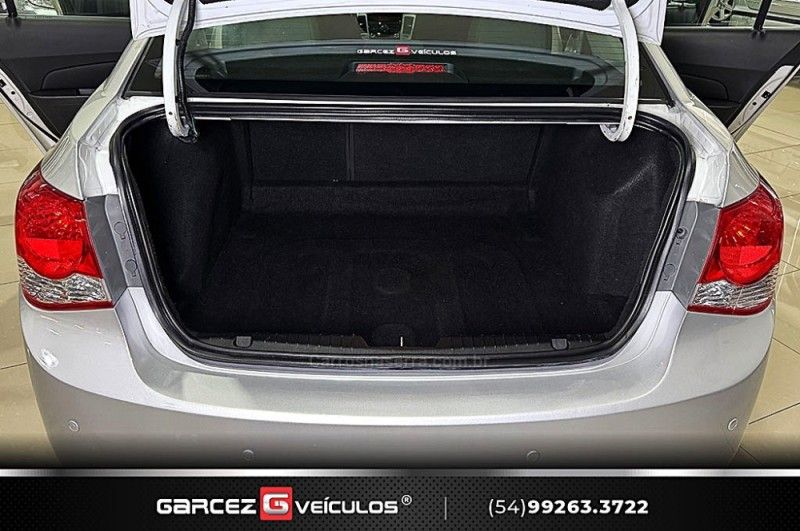 CHEVROLET CRUZE 1.8 LT 16V 2014/2014 GARCEZ VEÍCULOS BENTO GONÇALVES / Carros no Vale CHEVROLET CRUZE 1.8 LT 16V 2014/2014 GARCEZ VEÍCULOS BENTO GONÇALVES / Carros no Vale