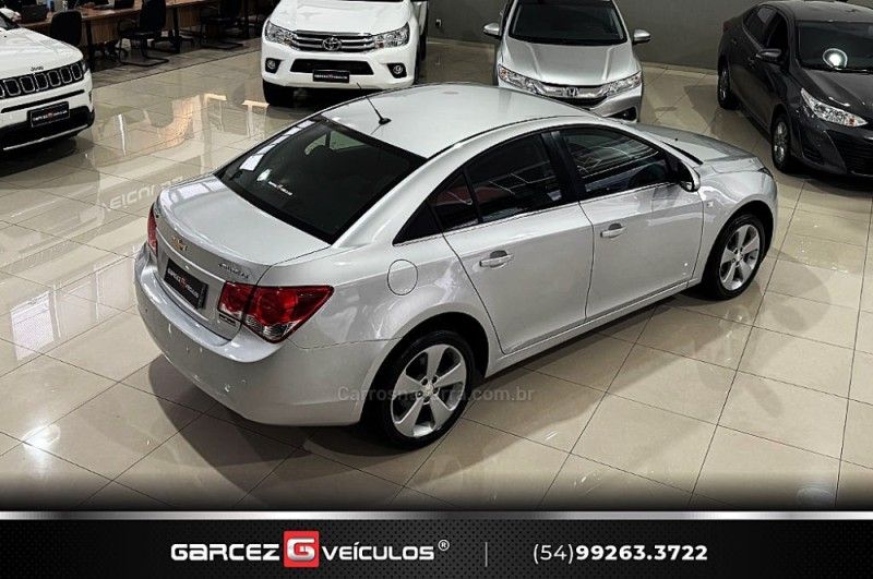 CHEVROLET CRUZE 1.8 LT 16V 2014/2014 GARCEZ VEÍCULOS BENTO GONÇALVES / Carros no Vale CHEVROLET CRUZE 1.8 LT 16V 2014/2014 GARCEZ VEÍCULOS BENTO GONÇALVES / Carros no Vale
