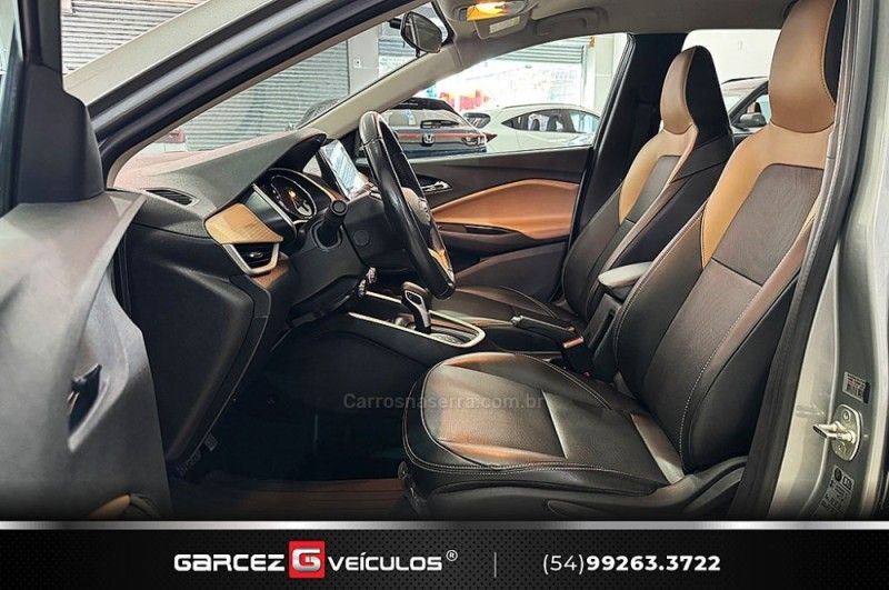 CHEVROLET ONIX 1.0PREMIER II 12V TURBO 2023/2024 GARCEZ VEÍCULOS BENTO GONÇALVES / Carros no Vale CHEVROLET ONIX 1.0PREMIER II 12V TURBO 2023/2024 GARCEZ VEÍCULOS BENTO GONÇALVES / Carros no Vale
