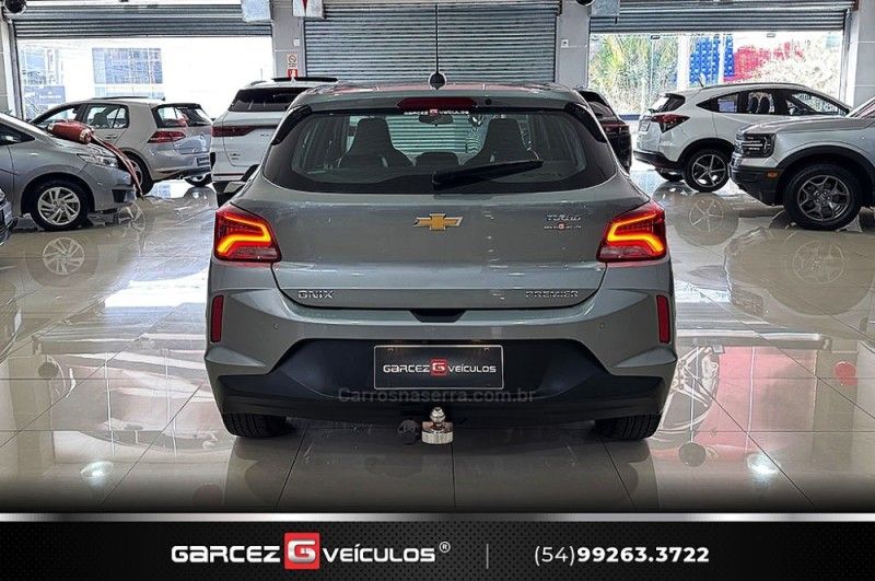 CHEVROLET ONIX 1.0PREMIER II 12V TURBO 2023/2024 GARCEZ VEÍCULOS BENTO GONÇALVES / Carros no Vale CHEVROLET ONIX 1.0PREMIER II 12V TURBO 2023/2024 GARCEZ VEÍCULOS BENTO GONÇALVES / Carros no Vale