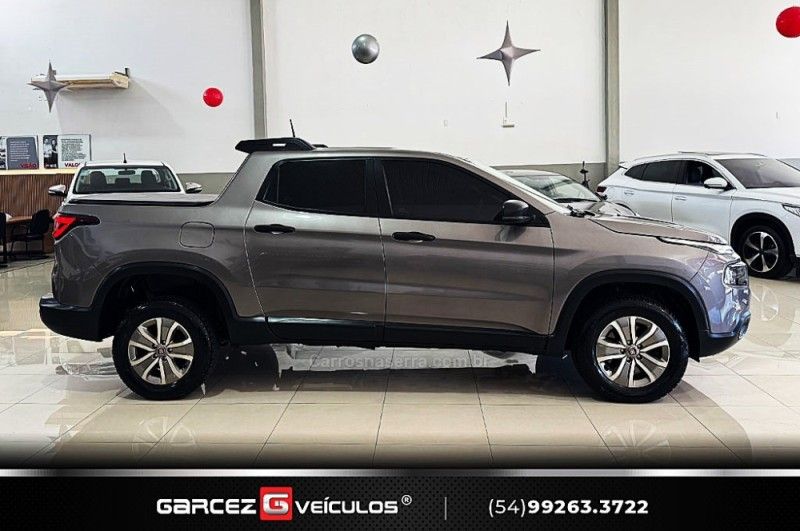 FIAT TORO 1.8 16V EVO FREEDOM 2017/2018 GARCEZ VEÍCULOS BENTO GONÇALVES / Carros no Vale FIAT TORO 1.8 16V EVO FREEDOM 2017/2018 GARCEZ VEÍCULOS BENTO GONÇALVES / Carros no Vale