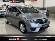 HONDA FIT 1.5 LX 16V 2014/2015 GARCEZ VEÍCULOS BENTO GONÇALVES / Carros no Vale
