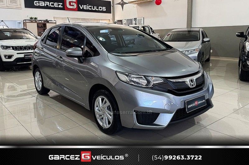 HONDA FIT 1.5 LX 16V 2014/2015 GARCEZ VEÍCULOS BENTO GONÇALVES / Carros no Vale
