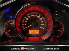HONDA FIT 1.5 LX 16V 2014/2015 GARCEZ VEÍCULOS BENTO GONÇALVES / Carros no Vale