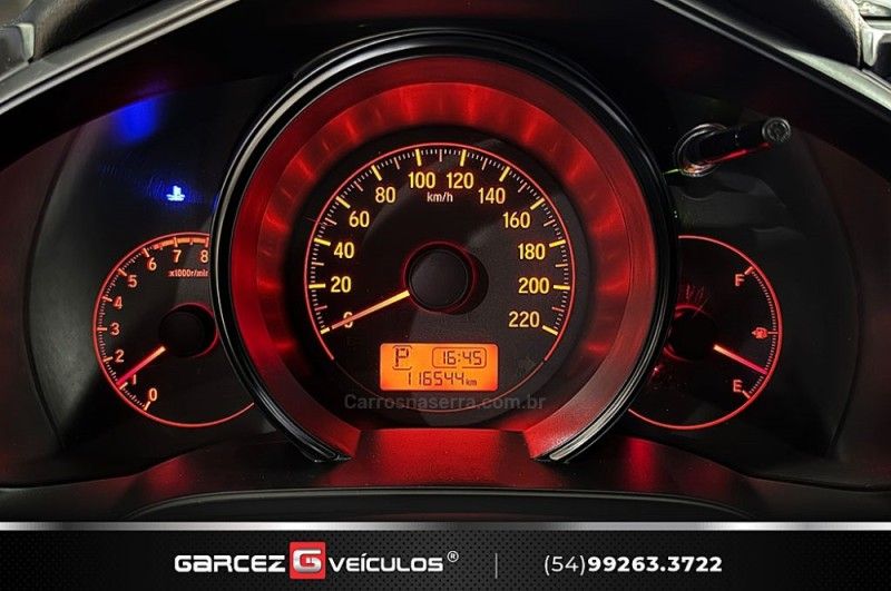 HONDA FIT 1.5 LX 16V 2014/2015 GARCEZ VEÍCULOS BENTO GONÇALVES / Carros no Vale