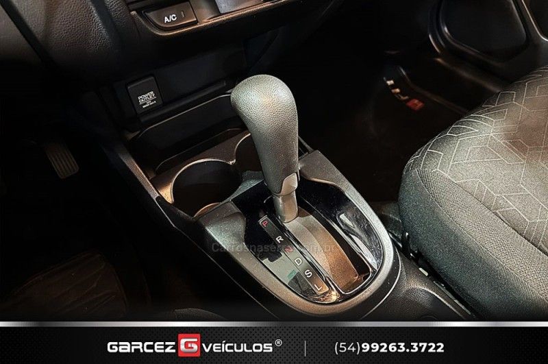 HONDA FIT 1.5 LX 16V 2014/2015 GARCEZ VEÍCULOS BENTO GONÇALVES / Carros no Vale