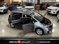 HONDA FIT 1.5 LX 16V 2014/2015 GARCEZ VEÍCULOS BENTO GONÇALVES / Carros no Vale