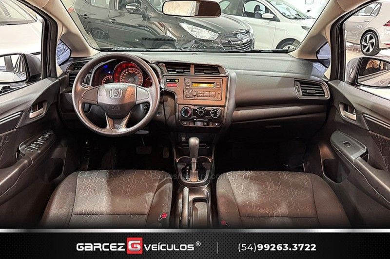 HONDA FIT 1.5 LX 16V 2014/2015 GARCEZ VEÍCULOS BENTO GONÇALVES / Carros no Vale