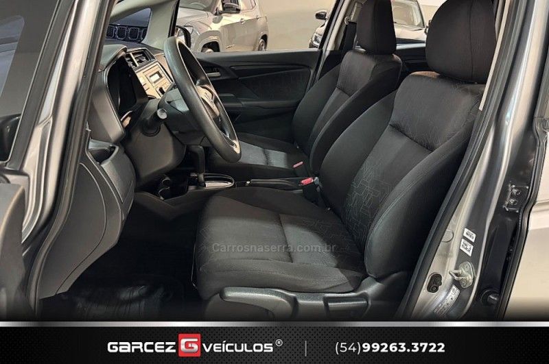 HONDA FIT 1.5 LX 16V 2014/2015 GARCEZ VEÍCULOS BENTO GONÇALVES / Carros no Vale