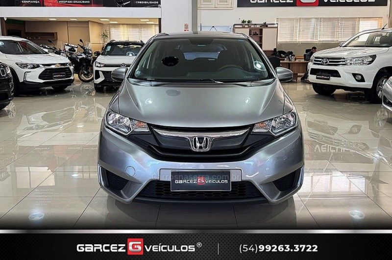HONDA FIT 1.5 LX 16V 2014/2015 GARCEZ VEÍCULOS BENTO GONÇALVES / Carros no Vale
