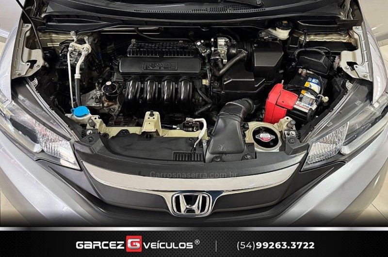 HONDA FIT 1.5 LX 16V 2014/2015 GARCEZ VEÍCULOS BENTO GONÇALVES / Carros no Vale