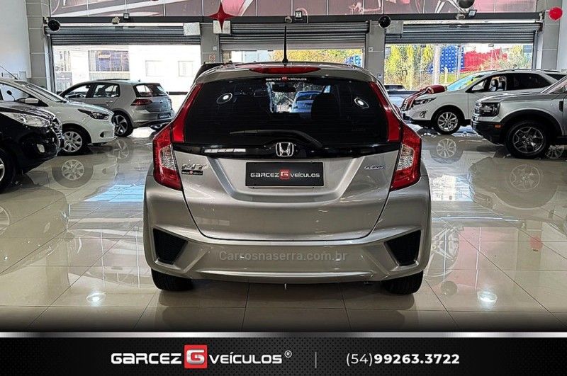 HONDA FIT 1.5 LX 16V 2014/2015 GARCEZ VEÍCULOS BENTO GONÇALVES / Carros no Vale