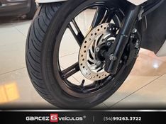 HONDA PCX 150 2018/2018 GARCEZ VEÍCULOS BENTO GONÇALVES / Carros no Vale