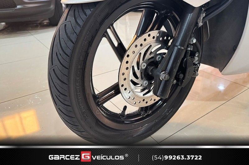 HONDA PCX 150 2018/2018 GARCEZ VEÍCULOS BENTO GONÇALVES / Carros no Vale