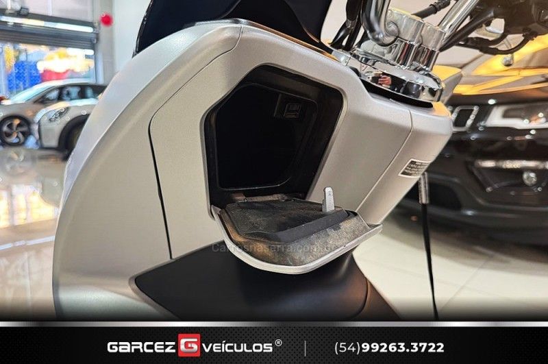 HONDA PCX 150 2018/2018 GARCEZ VEÍCULOS BENTO GONÇALVES / Carros no Vale