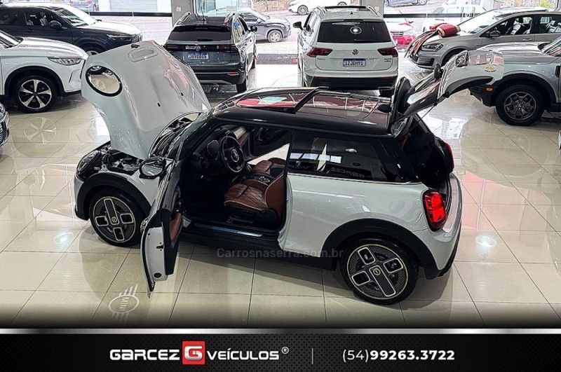 MINI COOPER S E EXCLUSIVE 184CV ELÉTRICO 2022/2023 GARCEZ VEÍCULOS BENTO GONÇALVES / Carros no Vale MINI COOPER S E EXCLUSIVE 184CV ELÉTRICO 2022/2023 GARCEZ VEÍCULOS BENTO GONÇALVES / Carros no Vale