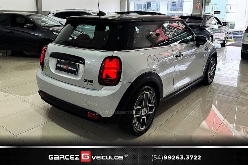 MINI COOPER S E EXCLUSIVE 184CV ELÉTRICO 2022/2023 GARCEZ VEÍCULOS BENTO GONÇALVES / Carros no Vale MINI COOPER S E EXCLUSIVE 184CV ELÉTRICO 2022/2023 GARCEZ VEÍCULOS BENTO GONÇALVES / Carros no Vale