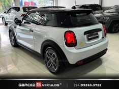 MINI COOPER S E EXCLUSIVE 184CV ELÉTRICO 2022/2023 GARCEZ VEÍCULOS BENTO GONÇALVES / Carros no Vale