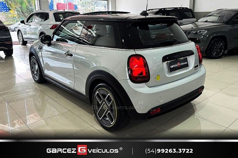 MINI COOPER S E EXCLUSIVE 184CV ELÉTRICO 2022/2023 GARCEZ VEÍCULOS BENTO GONÇALVES / Carros no Vale MINI COOPER S E EXCLUSIVE 184CV ELÉTRICO 2022/2023 GARCEZ VEÍCULOS BENTO GONÇALVES / Carros no Vale
