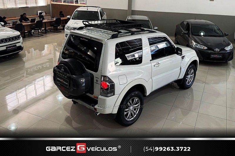 MITSUBISHI PAJERO FULL 3.2 HPE 4X4 16V TURBO INTERCOOLER 2016/2016 GARCEZ VEÍCULOS BENTO GONÇALVES / Carros no Vale MITSUBISHI PAJERO FULL 3.2 HPE 4X4 16V TURBO INTERCOOLER 2016/2016 GARCEZ VEÍCULOS BENTO GONÇALVES / Carros no Vale