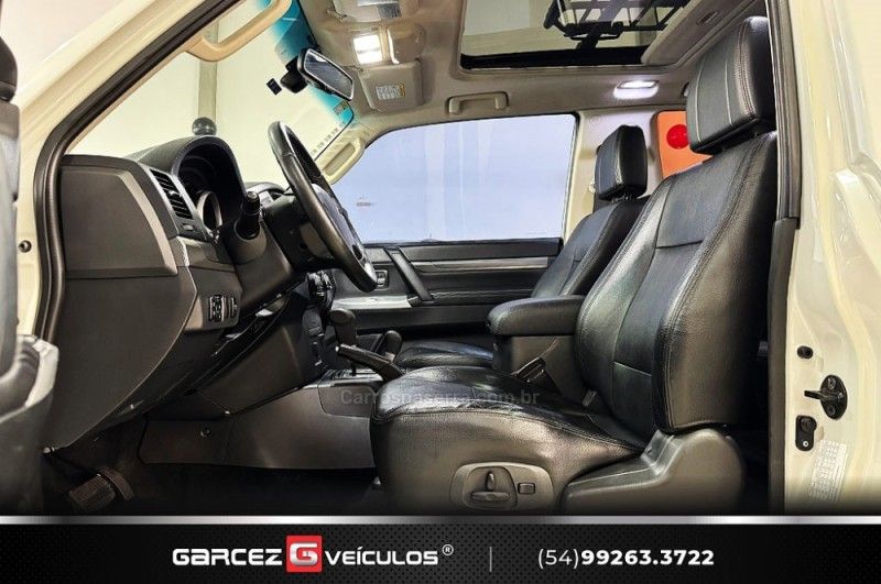 MITSUBISHI PAJERO FULL 3.2 HPE 4X4 16V TURBO INTERCOOLER 2016/2016 GARCEZ VEÍCULOS BENTO GONÇALVES / Carros no Vale MITSUBISHI PAJERO FULL 3.2 HPE 4X4 16V TURBO INTERCOOLER 2016/2016 GARCEZ VEÍCULOS BENTO GONÇALVES / Carros no Vale