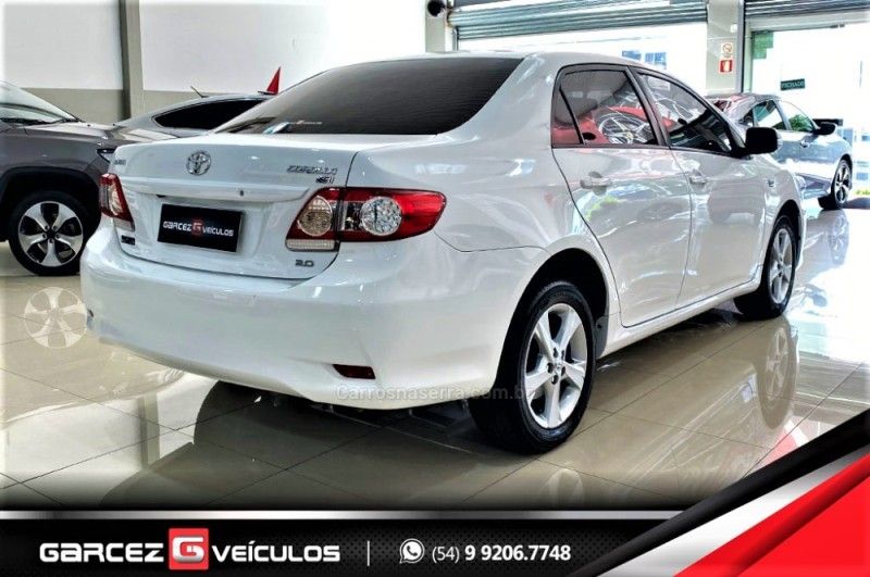 TOYOTA COROLLA 2.0 XEI 16V 2013/2014 GARCEZ VEÍCULOS BENTO GONÇALVES / Carros no Vale TOYOTA COROLLA 2.0 XEI 16V 2013/2014 GARCEZ VEÍCULOS BENTO GONÇALVES / Carros no Vale