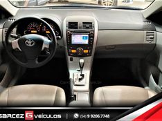 TOYOTA COROLLA 2.0 XEI 16V 2013/2014 GARCEZ VEÍCULOS BENTO GONÇALVES / Carros no Vale