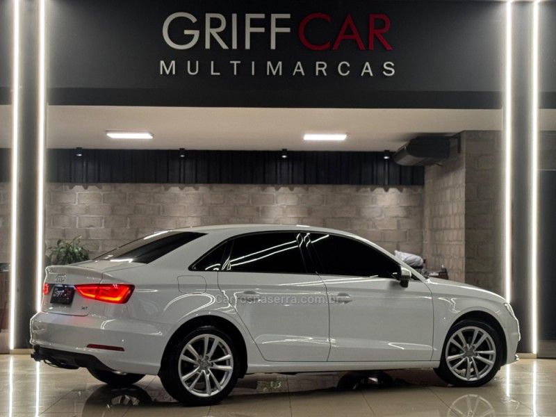 AUDI A3 1.4 TFSI SEDAN ATTRACTION 16V TIPTRONIC 2014/2015 GRIFFCAR MULTIMARCAS DOIS IRMÃOS / Carros no Vale AUDI A3 1.4 TFSI SEDAN ATTRACTION 16V TIPTRONIC 2014/2015 GRIFFCAR MULTIMARCAS DOIS IRMÃOS / Carros no Vale