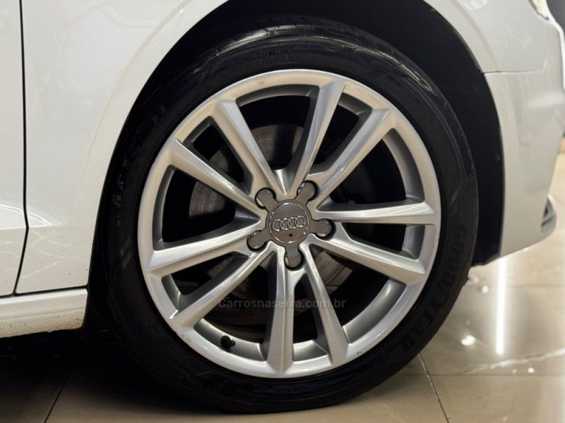 AUDI A3 1.4 TFSI SEDAN ATTRACTION 16V TIPTRONIC 2014/2015 GRIFFCAR MULTIMARCAS DOIS IRMÃOS / Carros no Vale AUDI A3 1.4 TFSI SEDAN ATTRACTION 16V TIPTRONIC 2014/2015 GRIFFCAR MULTIMARCAS DOIS IRMÃOS / Carros no Vale