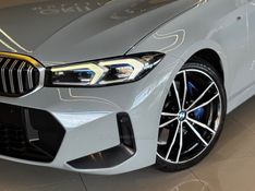 BMW 320I 2.0 M SPORT 16V TURBO ACTIVEFLEX 2023/2024 GRIFFCAR MULTIMARCAS DOIS IRMÃOS / Carros no Vale