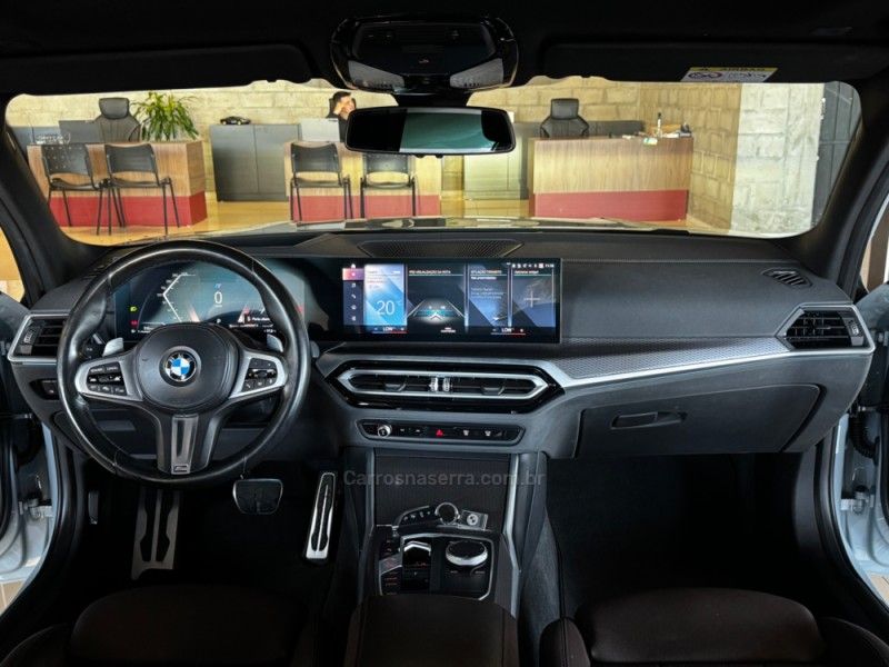 BMW 320I 2.0 M SPORT 16V TURBO ACTIVEFLEX 2023/2024 GRIFFCAR MULTIMARCAS DOIS IRMÃOS / Carros no Vale BMW 320I 2.0 M SPORT 16V TURBO ACTIVEFLEX 2023/2024 GRIFFCAR MULTIMARCAS DOIS IRMÃOS / Carros no Vale
