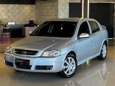 CHEVROLET ASTRA 2.0 MPFI ADVANTAGE 8V 2009/2010 GRIFFCAR MULTIMARCAS DOIS IRMÃOS / Carros no Vale