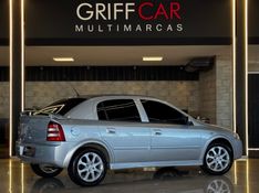 CHEVROLET ASTRA 2.0 MPFI ADVANTAGE 8V 2009/2010 GRIFFCAR MULTIMARCAS DOIS IRMÃOS / Carros no Vale