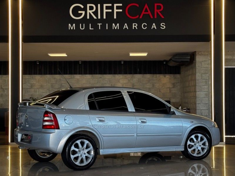 CHEVROLET ASTRA 2.0 MPFI ADVANTAGE 8V 2009/2010 GRIFFCAR MULTIMARCAS DOIS IRMÃOS / Carros no Vale CHEVROLET ASTRA 2.0 MPFI ADVANTAGE 8V 2009/2010 GRIFFCAR MULTIMARCAS DOIS IRMÃOS / Carros no Vale