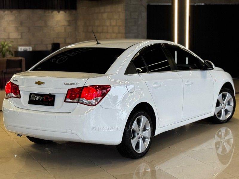 CHEVROLET CRUZE 1.8 LT 16V 2013/2013 GRIFFCAR MULTIMARCAS DOIS IRMÃOS / Carros no Vale CHEVROLET CRUZE 1.8 LT 16V 2013/2013 GRIFFCAR MULTIMARCAS DOIS IRMÃOS / Carros no Vale