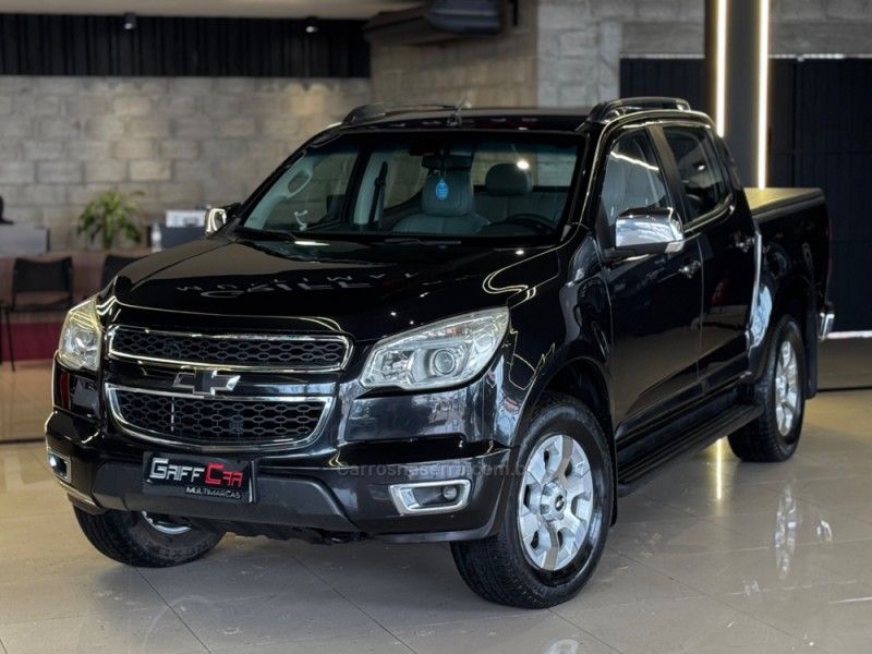 CHEVROLET S10 2.4 LTZ 4X2 CD 8V 2012/2013 GRIFFCAR MULTIMARCAS DOIS IRMÃOS / Carros no Vale CHEVROLET S10 2.4 LTZ 4X2 CD 8V 2012/2013 GRIFFCAR MULTIMARCAS DOIS IRMÃOS / Carros no Vale