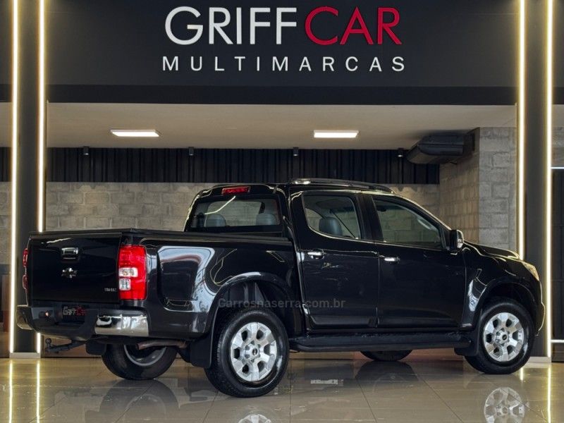 CHEVROLET S10 2.4 LTZ 4X2 CD 8V 2012/2013 GRIFFCAR MULTIMARCAS DOIS IRMÃOS / Carros no Vale CHEVROLET S10 2.4 LTZ 4X2 CD 8V 2012/2013 GRIFFCAR MULTIMARCAS DOIS IRMÃOS / Carros no Vale