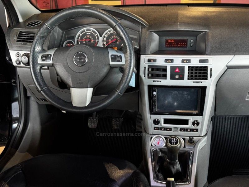 CHEVROLET VECTRA 2.0 MPFI ELEGANCE 8V 2009/2010 GRIFFCAR MULTIMARCAS DOIS IRMÃOS / Carros no Vale CHEVROLET VECTRA 2.0 MPFI ELEGANCE 8V 2009/2010 GRIFFCAR MULTIMARCAS DOIS IRMÃOS / Carros no Vale