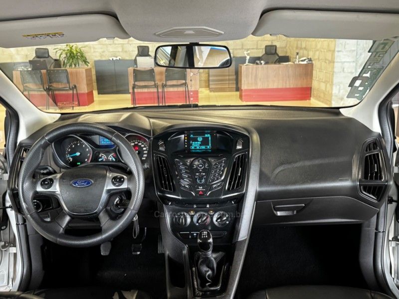 FORD FOCUS 1.6 SE 16V 2014/2015 GRIFFCAR MULTIMARCAS DOIS IRMÃOS / Carros no Vale FORD FOCUS 1.6 SE 16V 2014/2015 GRIFFCAR MULTIMARCAS DOIS IRMÃOS / Carros no Vale