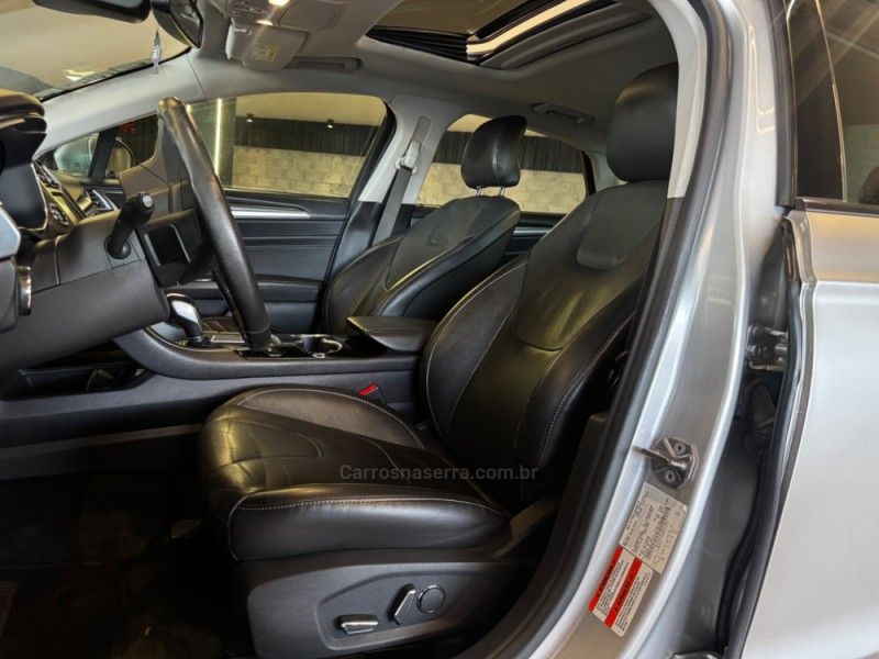 FORD FUSION 2.0 TITANIUM FWD 16V 2015/2016 GRIFFCAR MULTIMARCAS DOIS IRMÃOS / Carros no Vale FORD FUSION 2.0 TITANIUM FWD 16V 2015/2016 GRIFFCAR MULTIMARCAS DOIS IRMÃOS / Carros no Vale