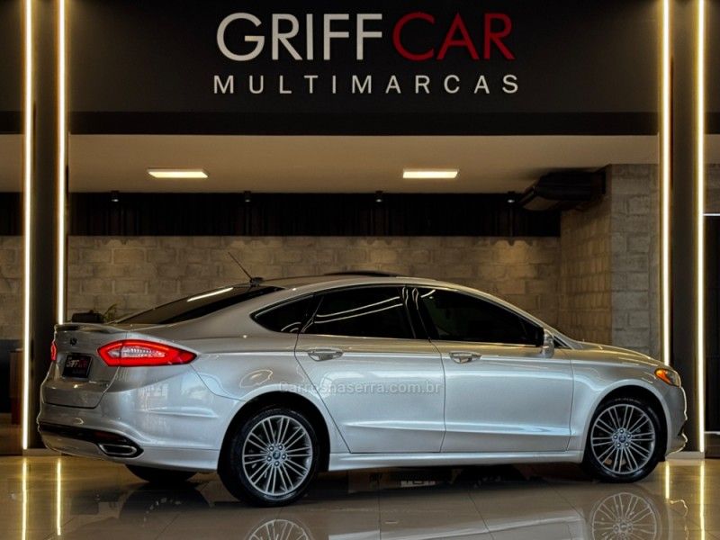 FORD FUSION 2.0 TITANIUM FWD 16V 2015/2016 GRIFFCAR MULTIMARCAS DOIS IRMÃOS / Carros no Vale FORD FUSION 2.0 TITANIUM FWD 16V 2015/2016 GRIFFCAR MULTIMARCAS DOIS IRMÃOS / Carros no Vale