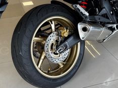 Honda Motos CBR 600F ABS 2013/2013 GRIFFCAR MULTIMARCAS DOIS IRMÃOS / Carros no Vale